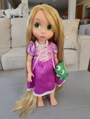 ☀️ Disney Store Animators Collection Tangled Rapunzel Toddler Doll 16"